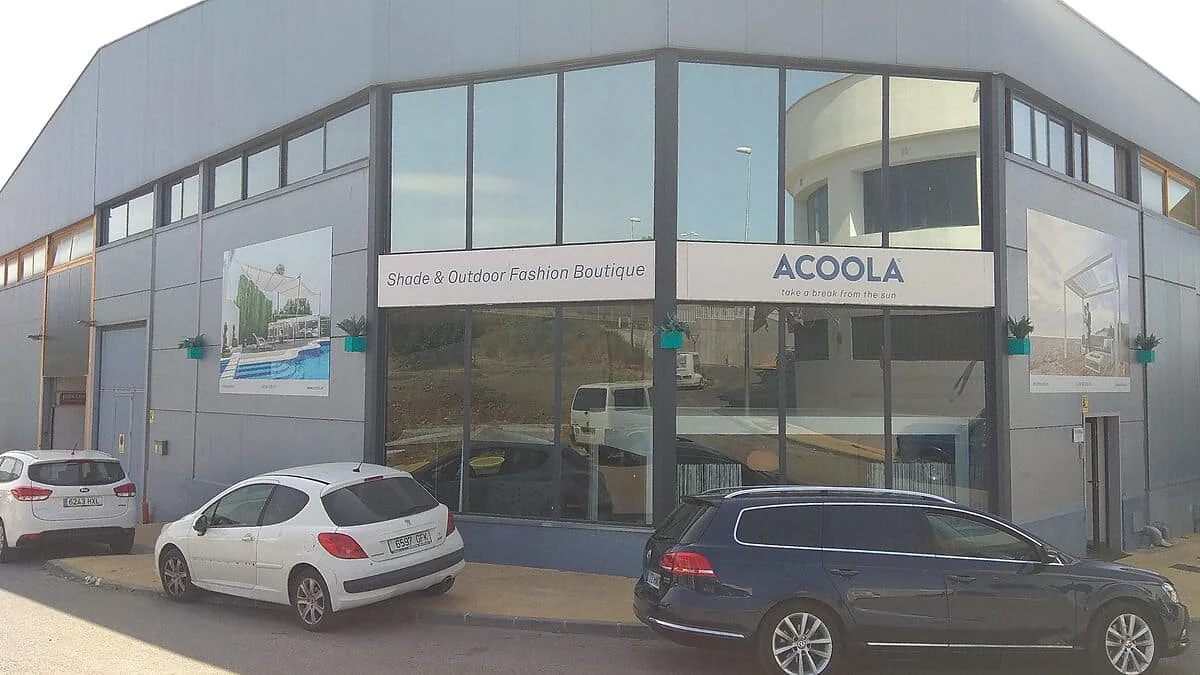 Window film on a curved glazed commercial corner unit in Marbella